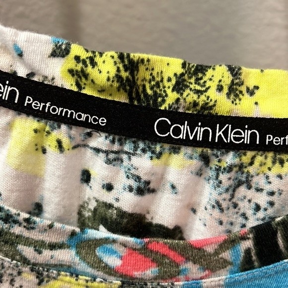 Woman’s Calvin Klein Performance Workout Crewneck‎ T-Shirt Multi - Picture 6 of 6